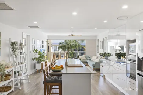 25/1 Grenada Way, Parrearra, QLD 4575