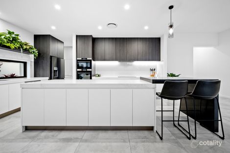 Property photo of 56 Serenity Boulevard Helensvale QLD 4212