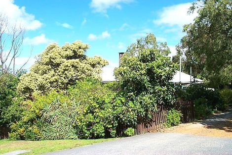 2 Angus St, Mount Melville, WA 6330