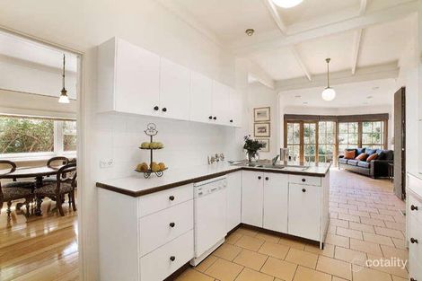 Property photo of 13 Bridges Street Glen Iris VIC 3146