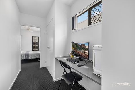 Property photo of 6 Affinity Place Birtinya QLD 4575