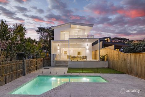 17b Playfair Rd, North Curl Curl, NSW 2099