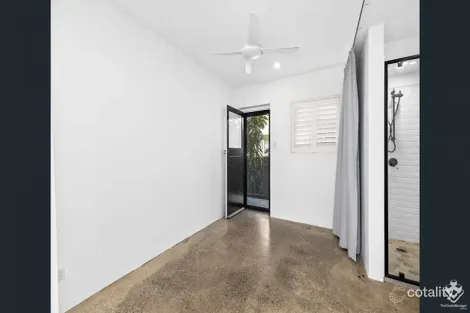 Property photo of 33 Oxlade Drive New Farm QLD 4005