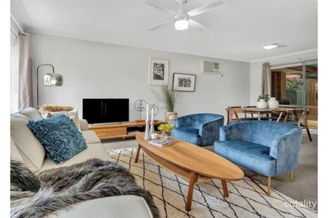 Property photo of 9 Edington Way Craigieburn VIC 3064