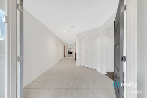Property photo of 11 Coogee Place Burnside VIC 3023