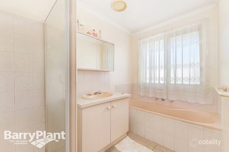 Property photo of 2/51 George Street St Albans VIC 3021