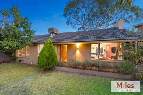 Property photo of 29 Dunvegan Crescent Macleod VIC 3085