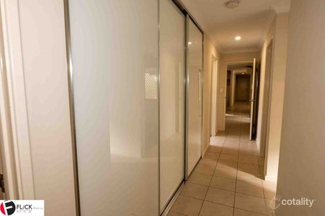 Property photo of 253 Pebble Beach Boulevard Meadow Springs WA 6210