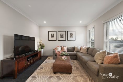 Property photo of 32 Baychester Place Wakerley QLD 4154