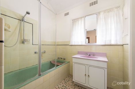 Property photo of 17 Violet Grove Kew East VIC 3102