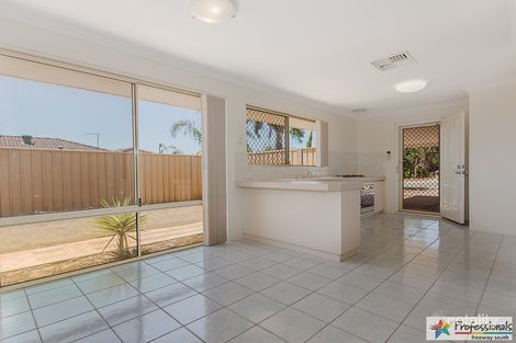 Property photo of 30 Roscommon Crescent Orelia WA 6167