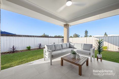 Property photo of 36 Grasstree Avenue Woongarrah NSW 2259