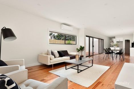 11 Junction St, Newport, VIC 3015