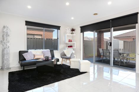 Property photo of 13 Holloway Street Manor Lakes VIC 3024