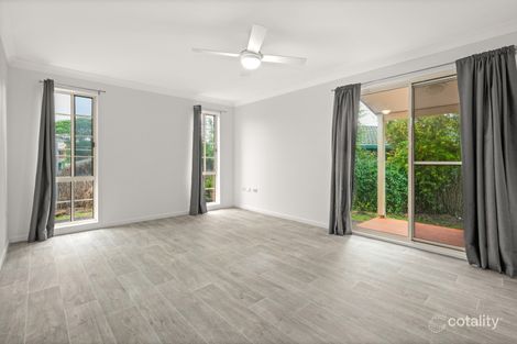 Property photo of 2/9 Holly Close Lake Haven NSW 2263