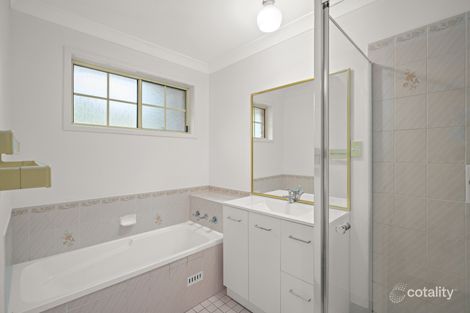 Property photo of 2/9 Holly Close Lake Haven NSW 2263