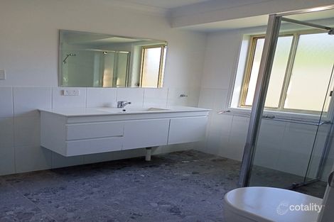 18 Burbank Dr, Tuggerah, NSW 2259