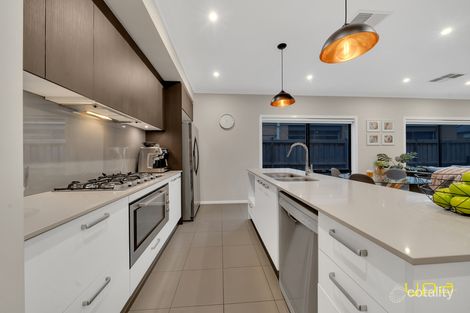 Property photo of 6 Leveret Way Narre Warren South VIC 3805