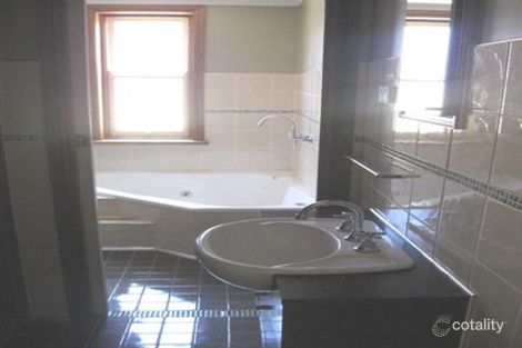 Property photo of 99 Edwards Street Young NSW 2594