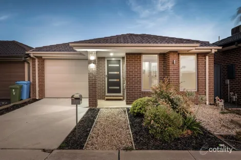 Property photo of 27 Orleana Way Clyde North VIC 3978