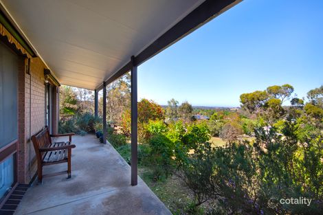 Property photo of 4 Hillside Court Campbells Creek VIC 3451