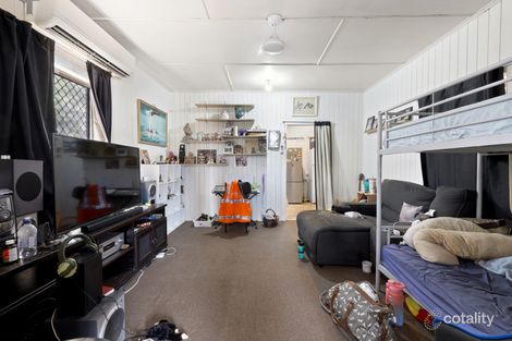 Property photo of 28 Melaleuca Street Slade Point QLD 4740
