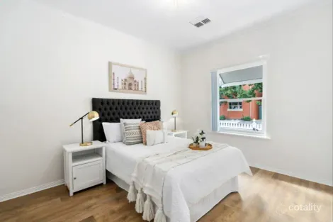 Property photo of 5 Shipsters Lane Mawson Lakes SA 5095