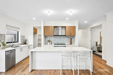 Property photo of 50 Motion Drive Mount Duneed VIC 3217