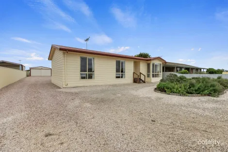 3 Bowden St, Coobowie, SA 5583