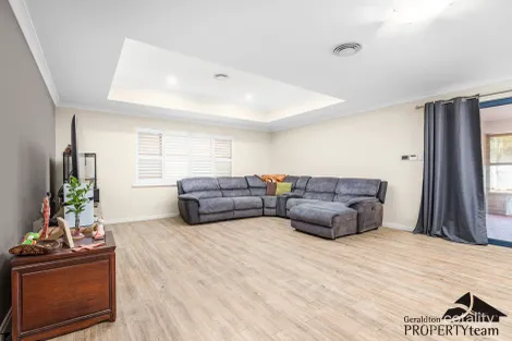 Property photo of 61 Honeysuckle Boulevard Woorree WA 6530