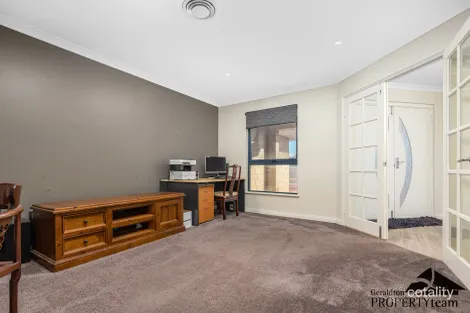 Property photo of 61 Honeysuckle Boulevard Woorree WA 6530
