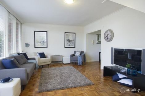 Property photo of 2/163 Derby Street Kew VIC 3101