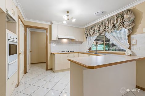 Property photo of 16 Thames Boulevard Werribee VIC 3030