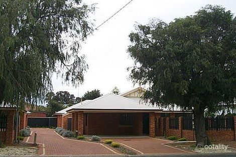 2/2 Nuytsia Ave, Carey Park, WA 6230