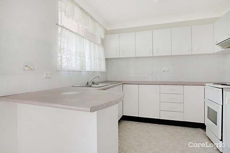 Property photo of 2/30 Macquarie Road Ingleburn NSW 2565