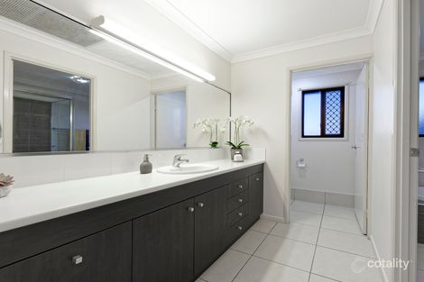 Property photo of 41 Polo Place Branyan QLD 4670