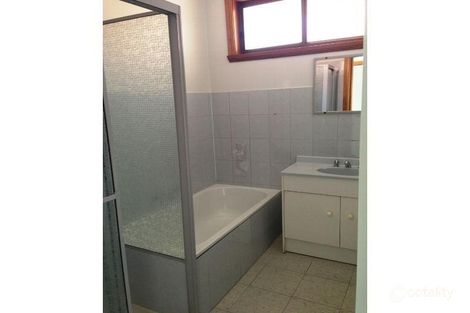 Property photo of 2/38 Sturdee Street Reservoir VIC 3073
