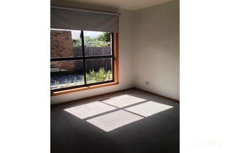 Property photo of 2/38 Sturdee Street Reservoir VIC 3073