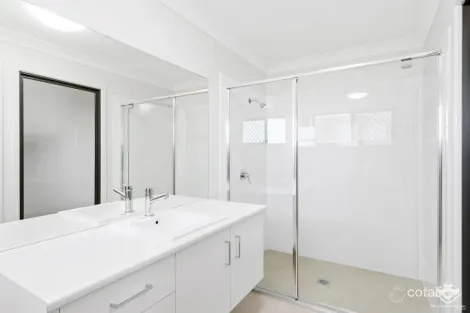 Property photo of 7 Cinnabar Road Kallangur QLD 4503