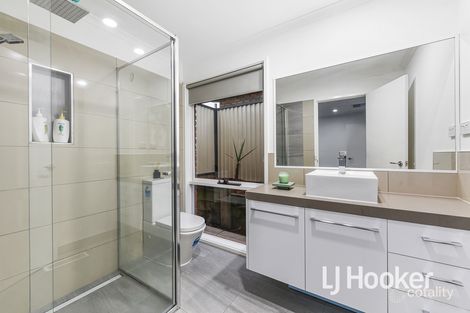 Property photo of 67 Justin Circuit Hampton Park VIC 3976