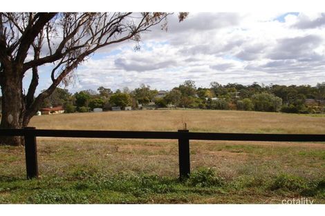 Property photo of 2 Whipbird Street Calala NSW 2340