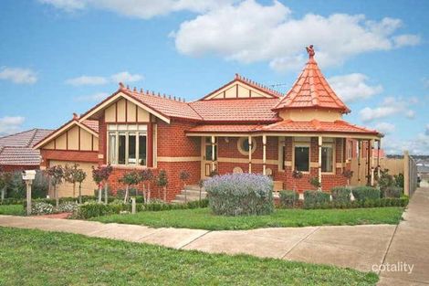 Property photo of 2 Earl Grove Craigieburn VIC 3064