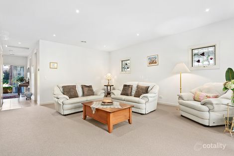 Property photo of 82 Ernest Jones Drive Macleod VIC 3085