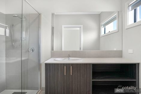 Property photo of 2/3 Chirnside Crescent Laverton VIC 3028