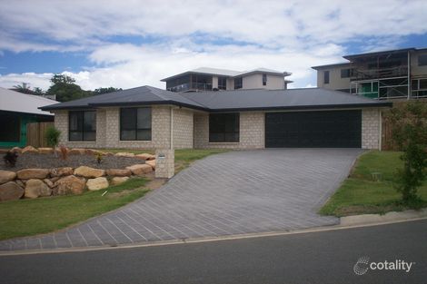 Property photo of 35 Waratah Street Kin Kora QLD 4680