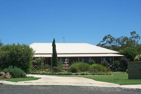 13 Adrienne Ct, Warwick, QLD 4370