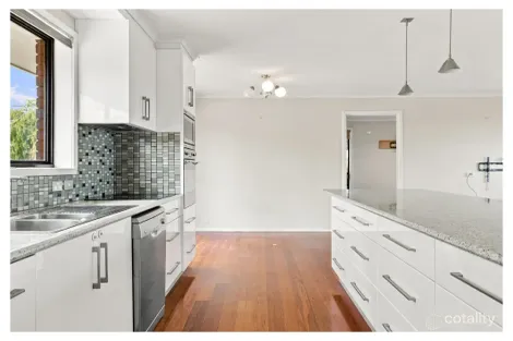 9 Bonnard Ct, Newnham, TAS 7248