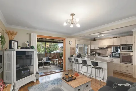 Property photo of 19 Silverdell Crescent Parkinson QLD 4115