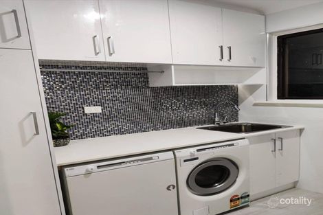 Property photo of 9 Third Avenue Rossmoyne WA 6148