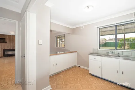 Property photo of 19 Devenish Road Lockridge WA 6054
